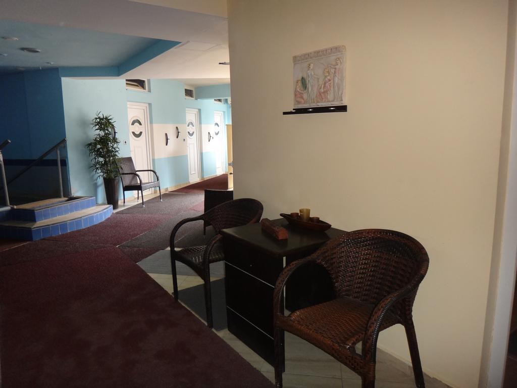 9 Queens Spa Hotel Loutra Aidhipsou Exteriör bild