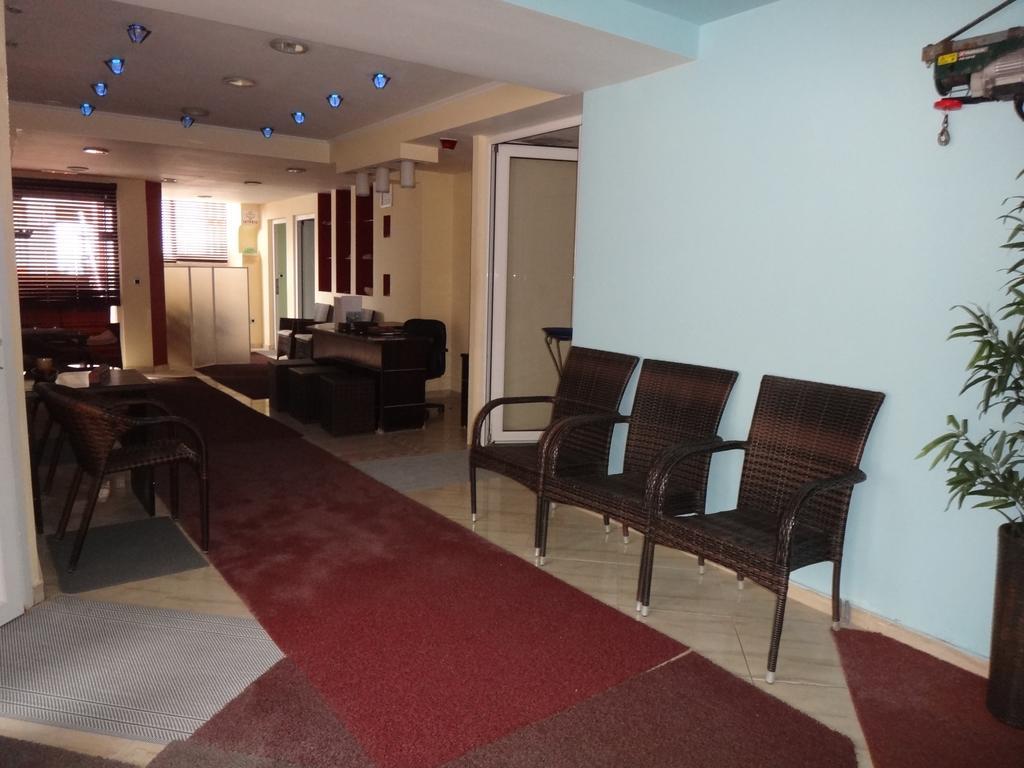 9 Queens Spa Hotel Loutra Aidhipsou Exteriör bild