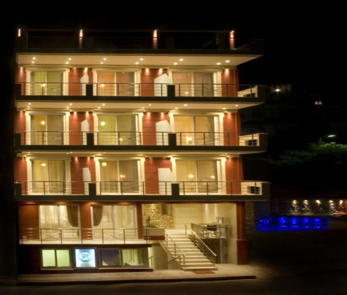 9 Queens Spa Hotel Loutra Aidhipsou Exteriör bild
